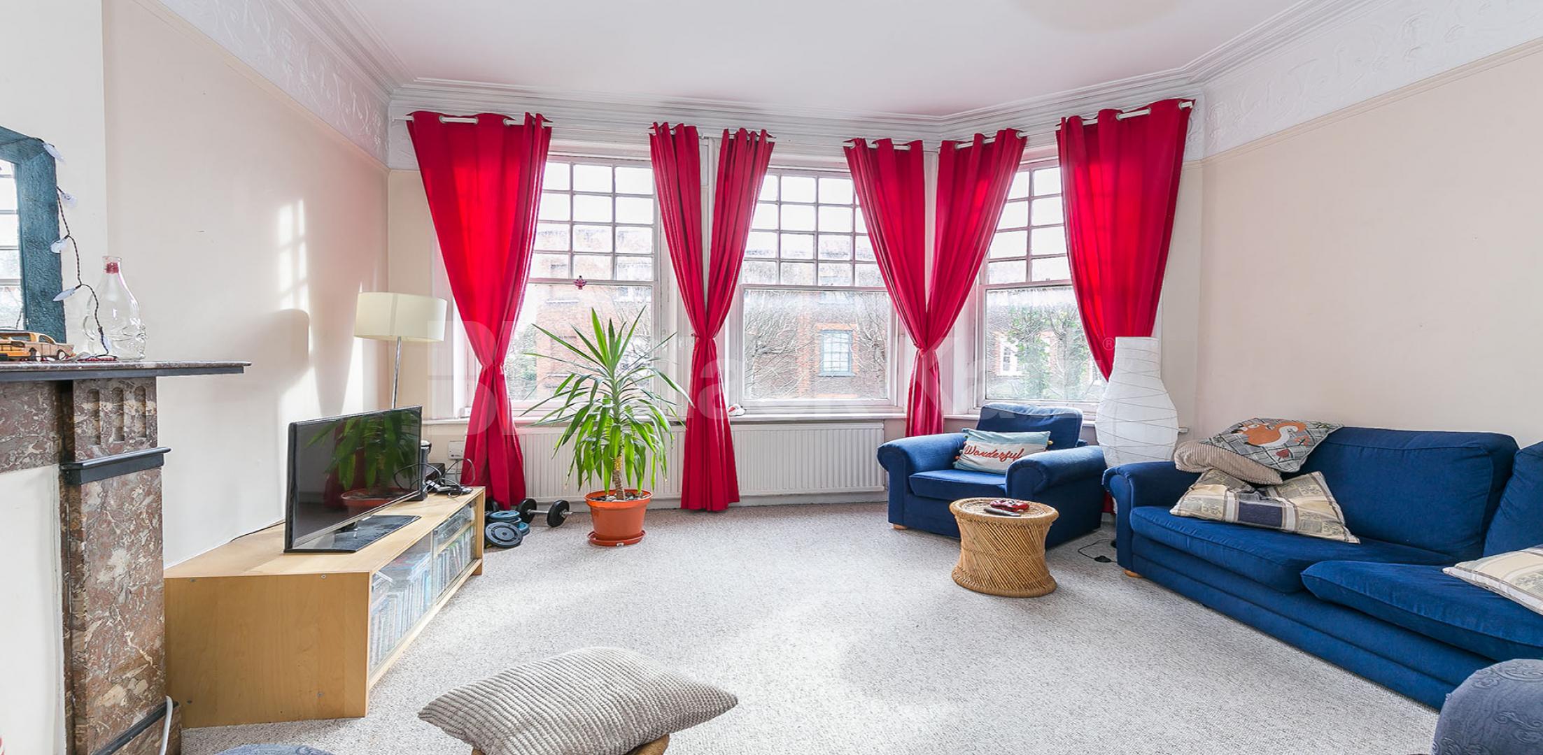 			NEW INSTRUCTION!, 3 Bedroom, 1 bath, 1 reception Flat			 Linden Mansions, Hornsey Lane, Highgate
